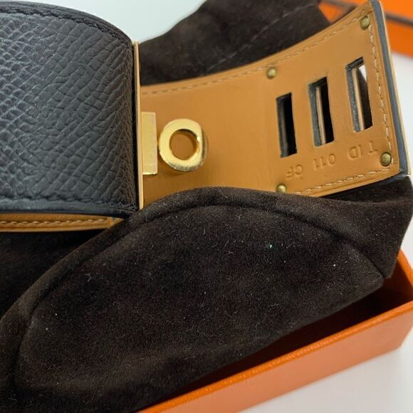 HERMÈS Black Leather & Rose Gold Hardware Bracelet - Picture 6 of 11